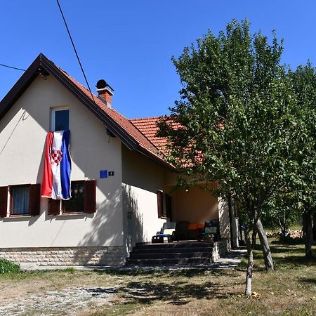 Holiday Home Matan Saborsko Esterno foto